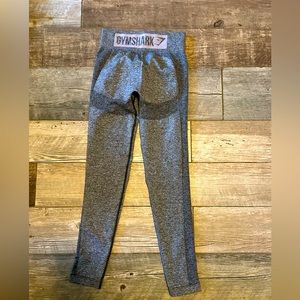 Gymshark Gray Leggings, dry fit , size medium. Great condition